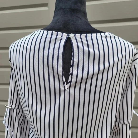 Towowge Blue Floral Maxi Dress Flowy Boho Blue White Size Large - Picture 9 of 10